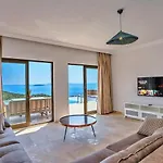 Goekseki 2 Bedroom Seaview With Private Pool Hot Tub Villa